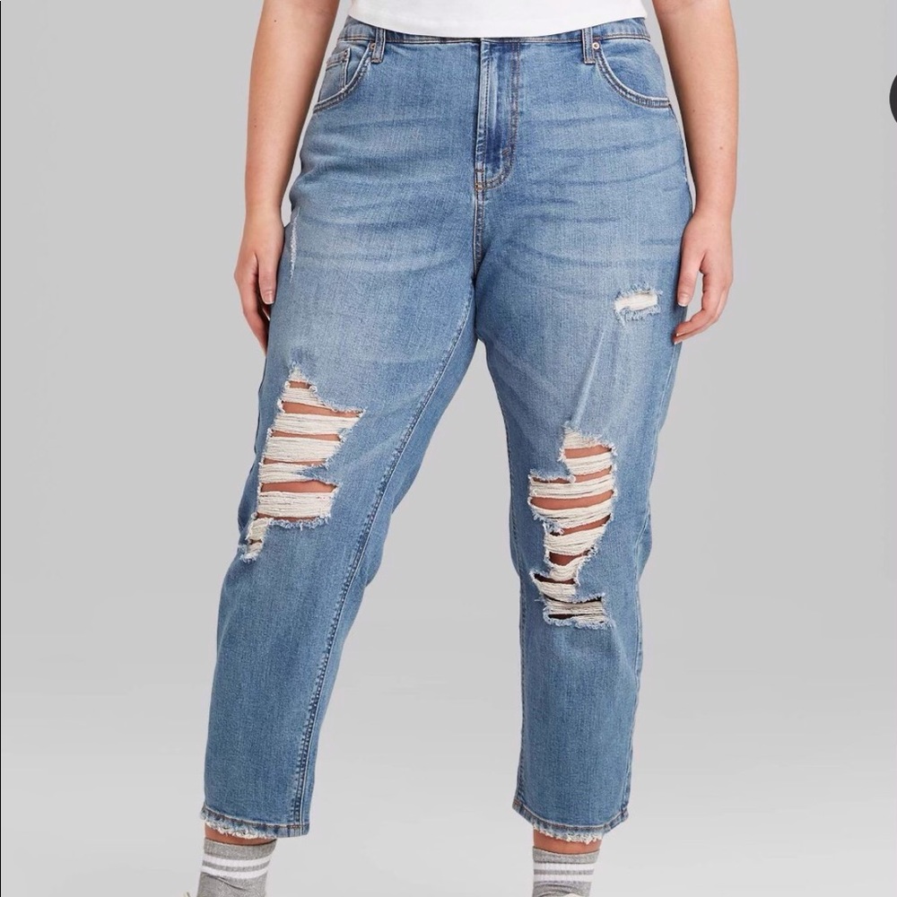 Wild Fable Destroyed Mom Jeans (NWT)